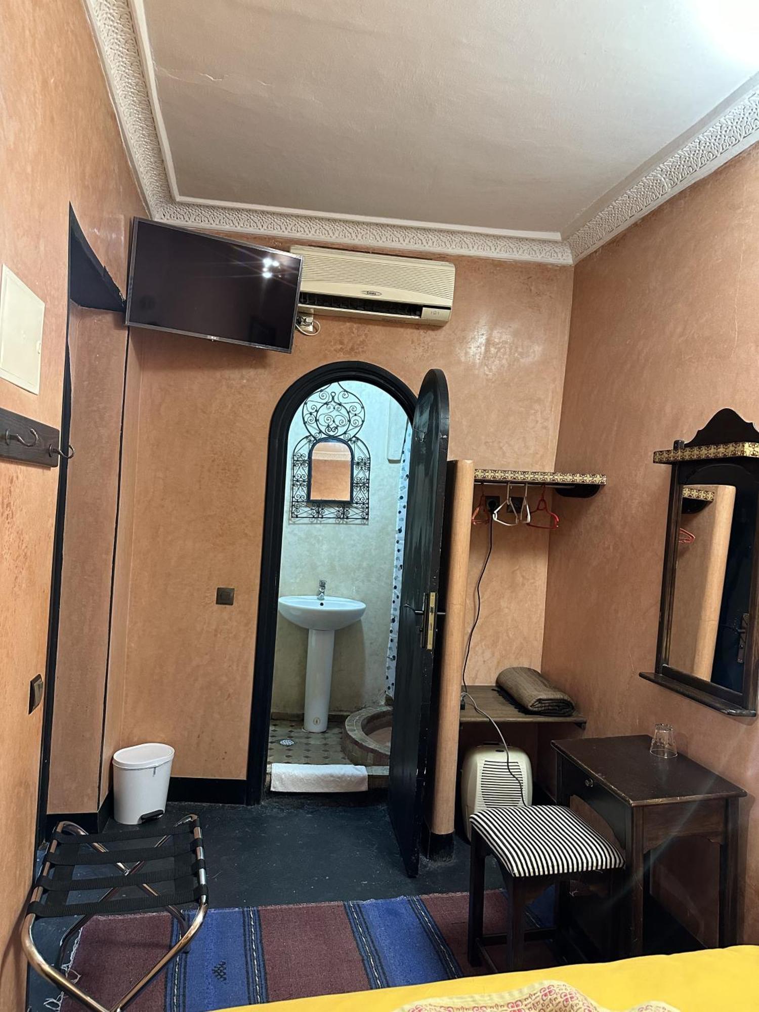 Bargach Hotel Tangier Ruang foto
