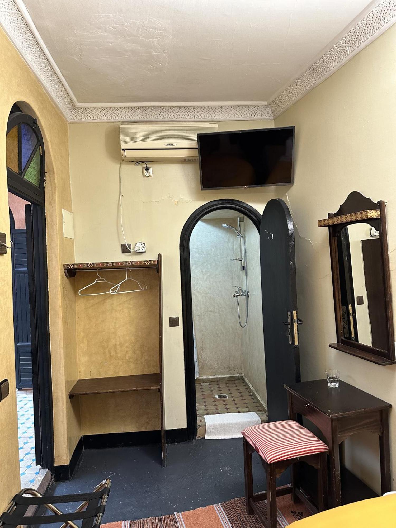 Bargach Hotel Tangier Ruang foto
